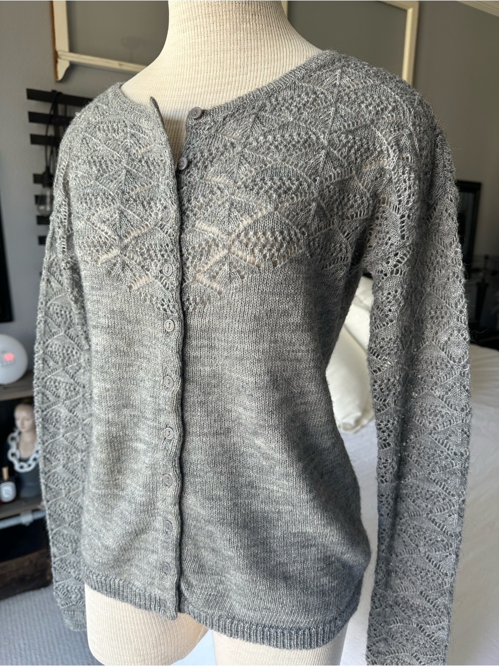 Coupe Collection gray lace-yoke Cardigan, size medium